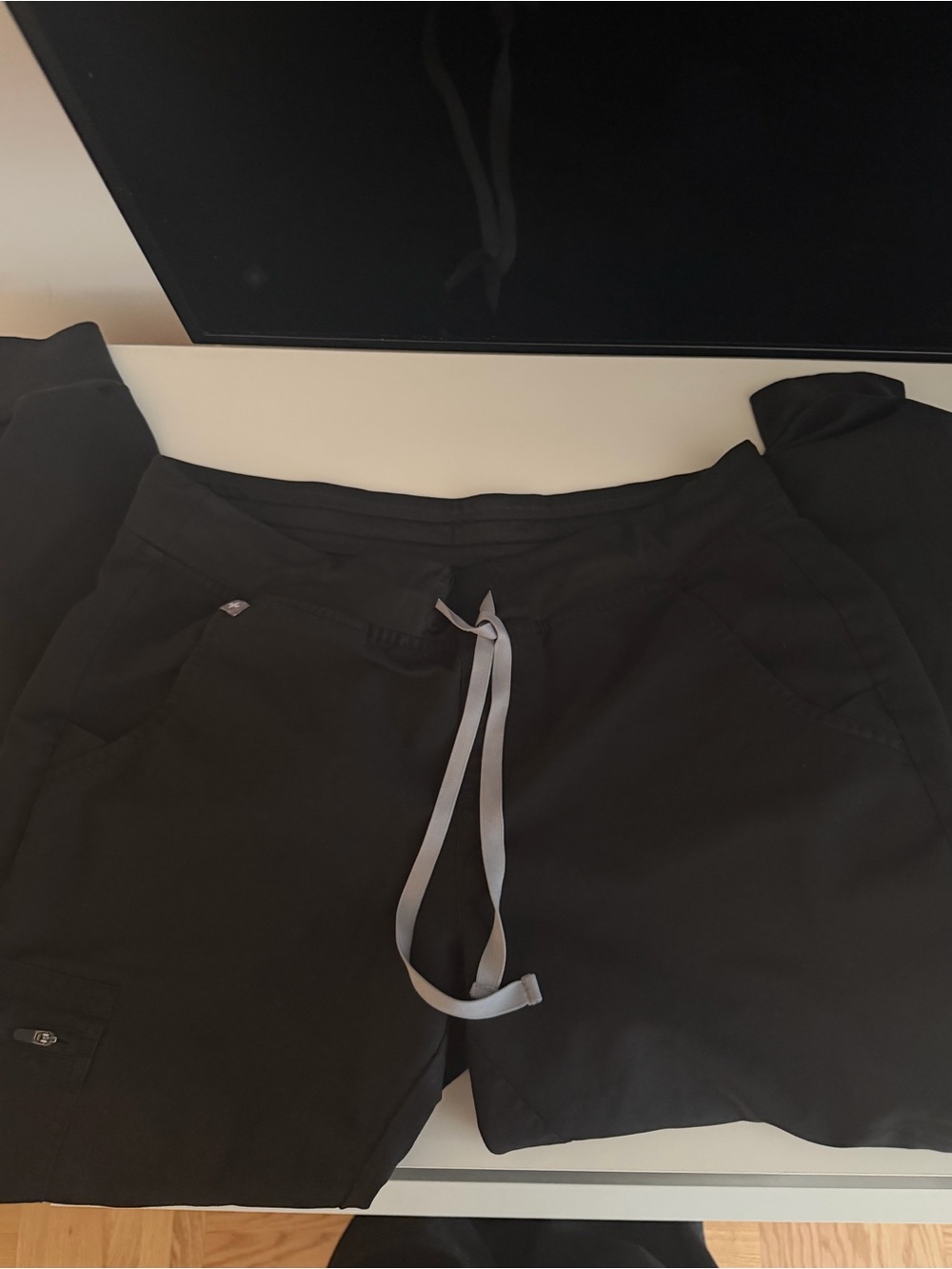 Figs Zamora Jogger Scrub Pants - Picture 3 of 3
